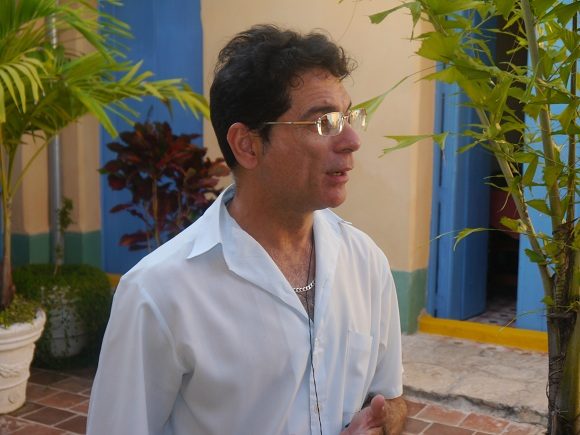 Erick González Bello director
