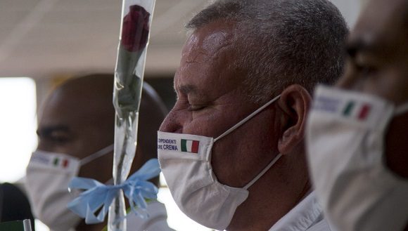 Regreso de Brigada Medica cubana de Italia. Foto Ismael Francisco Cubadebate