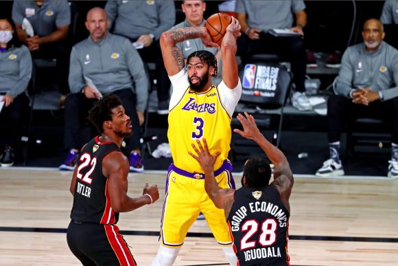 Los Lakers acarician el anillo de campeones de la NBA ...