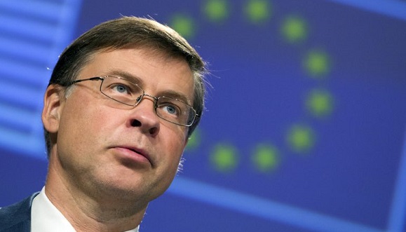 Dombrovskis se comprometió a impulsar acciones que protejan a las empresas europeas en Cuba. Foto: El País.
