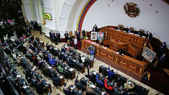 La Asamblea Nacional reconoció además la resistencia del pueblo cubano ante el impacto de las medidas coercitivas. Foto: Sputnik.