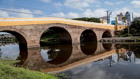 Puente sobre el río Yayabo. Foto: Oscar Alfonso/ ACN