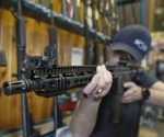 El rifle de asalto ha sido empleado en los asesinatos en masa más violentos de la historia moderna de Estados Unidos. Foto: AFP.