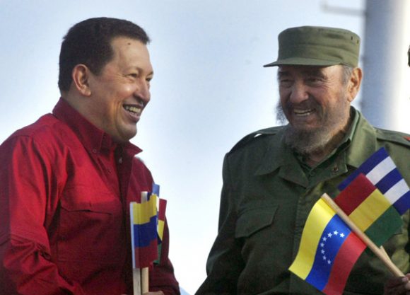 Chávez y Fidel. Foto: Ismael Francisco/Cubadebate.