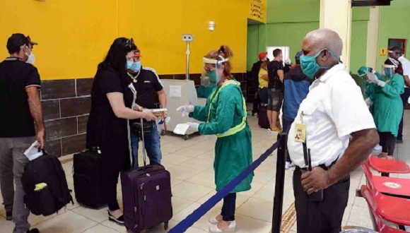 Implementará Cuba medidas de control sanitario para viajeros internacionales