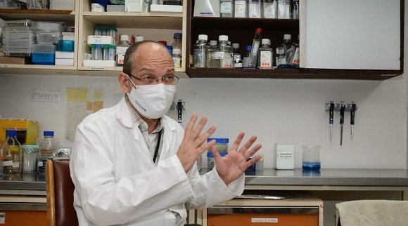 El Dr. Gerardo Guillen, director de Investigación Biomédica del Centro de Ingeniería Genética y Biotecnología (CIGB). Foto: Marcelino Vazquez Hernández/ACN