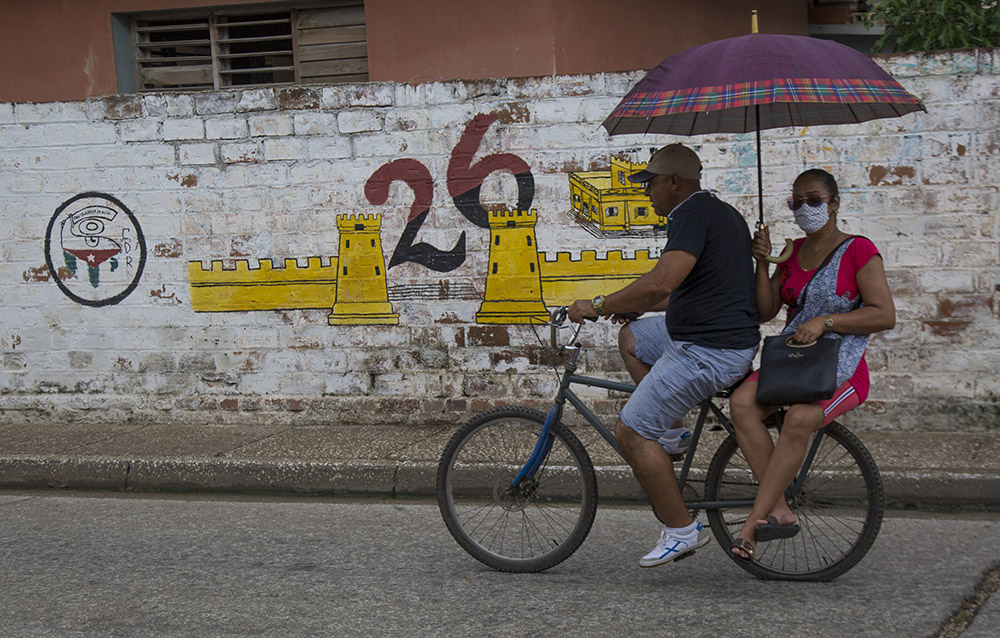 Calle 26 de Julio, en Bayamo. Foto: Ismael Francisco/ Cubadebate.