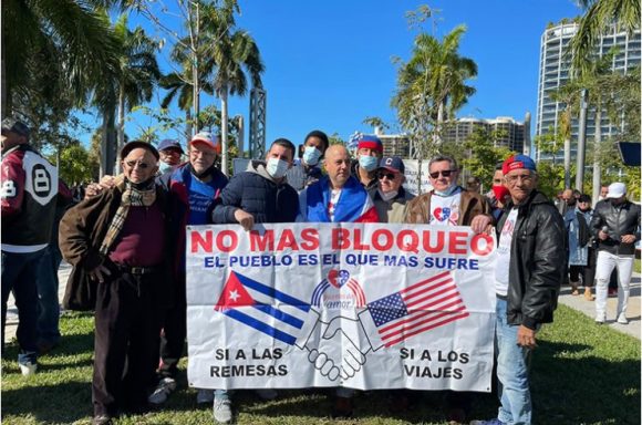 protestas vs bloqueo Miami Carlos Lazo