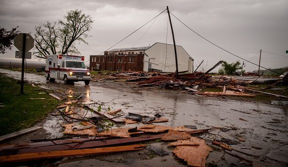 Tornado en Iowa deja seis fallecidos y varios heridos