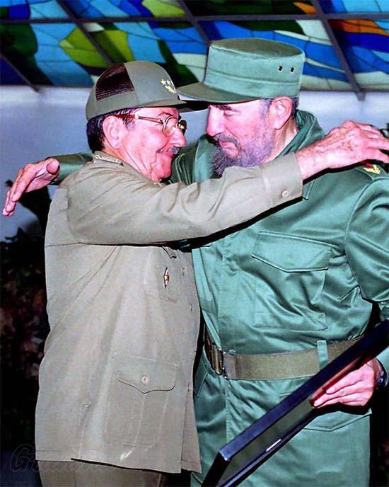Fidel y Ra%C3%BAl 2 de diciembre de 2001 Juvenal Bal%C3%A1n