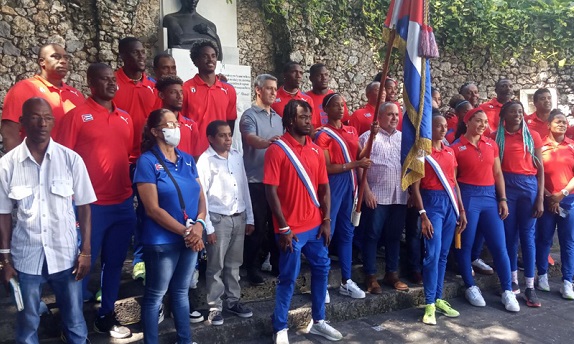 Viaja a Estados Unidos delegación cubana que participará en el Campeonato Mundial de Atletismo
