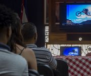 Estudiates del Curso de Fotografía Digital Básica que imparte el fotógrafo puertorriqueño, Ramón Frontera Nieves. Foto: Ismael Francisco/ Cubadebate.