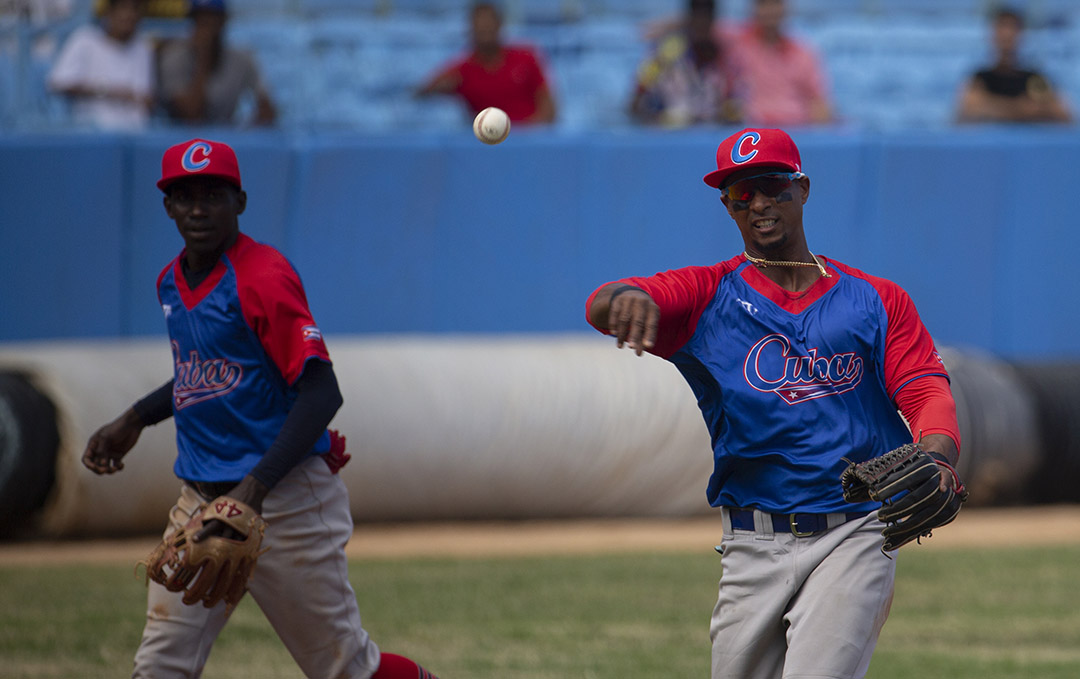 Gracial y Mateo lucieron bien al campo y a la ofensiva. Foto: Ismael Francisco/ Cubadebate.