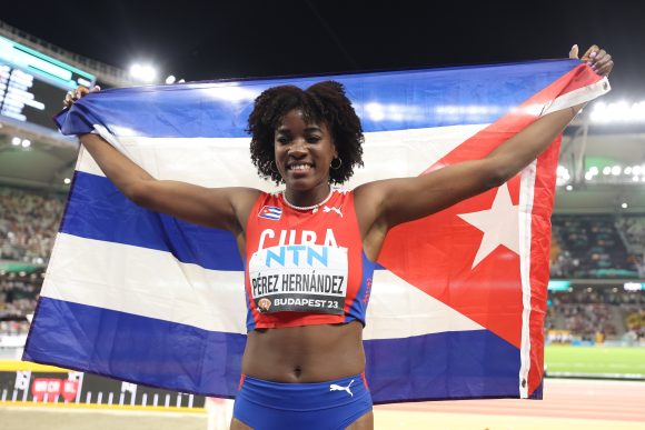 Triplista cubana Leyanis Pérez alcanza bronce en Mundial de atletismo