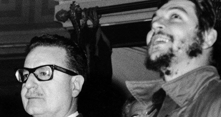 Allende y el Che. Foto: Archivo. 