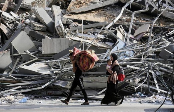 En Gaza no hay refugio, las bombas caen sobre quienes huyen