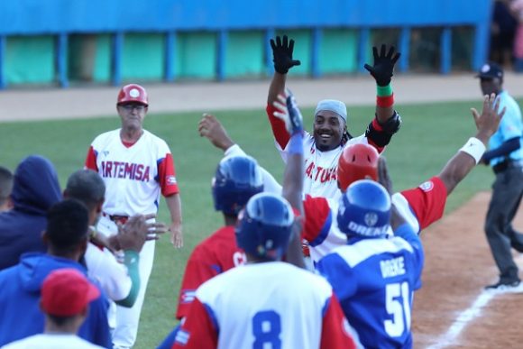 Estrellas de Cuba vencen a México: Son los primeros finalistas del torneo beisbolero en Matanzas