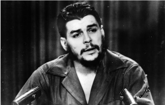 ¿Cuáles fueron las primeras declaraciones del comandante Ernesto Guevara como ministro de Industrias?