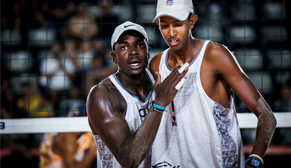 Díaz y Alayo aseguran su pase a octavos de final en Pro Tour Mundial de Voleibol 2024