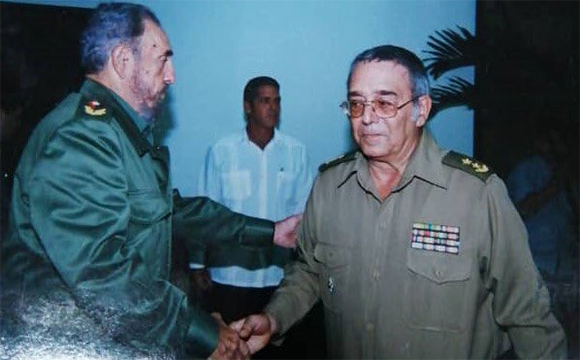 Falleció el General de División Leonardo Andollo Valdéz